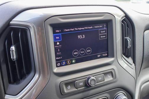 Summit White 2024 Chevrolet Silverado 2500 Custom