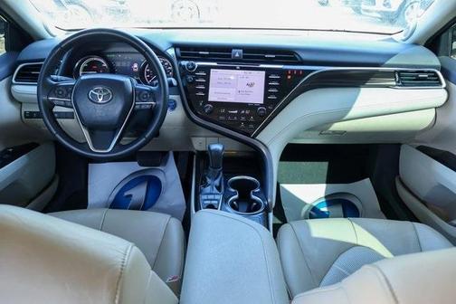 2018 Toyota Camry Hybrid XLE
