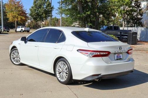 2018 Toyota Camry Hybrid XLE