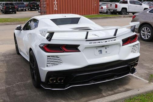 Arctic White 2020 Chevrolet Corvette Stingray w/2LT