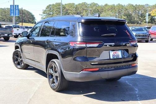 2023 Jeep Grand Cherokee L Laredo