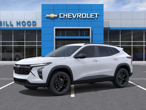Summit White 2026 Chevrolet Trax LT