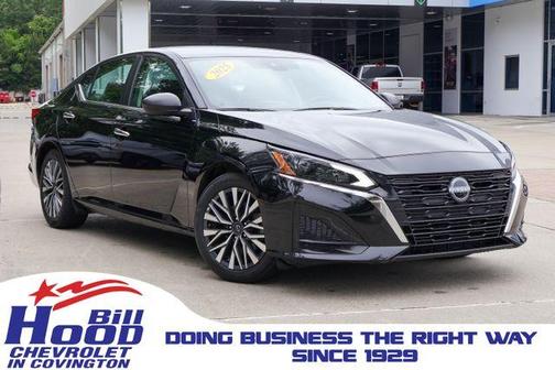 Black 2025 Nissan Altima SV