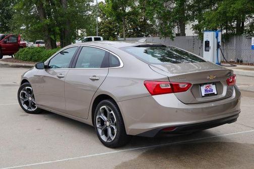 Mineral Gray Metallic 2024 Chevrolet Malibu LT
