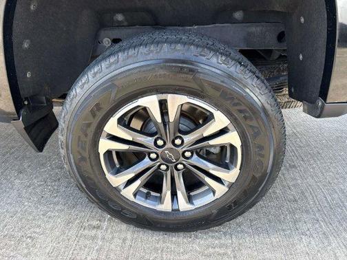 Black 2022 Chevrolet Colorado Z71
