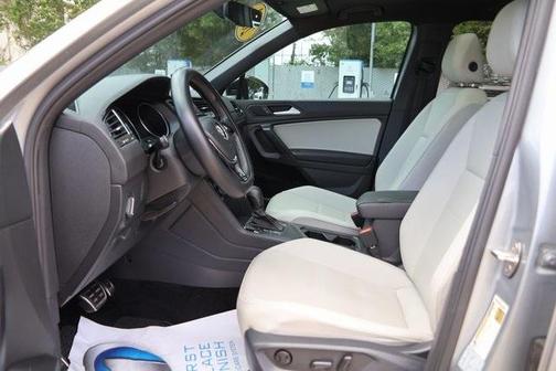 2021 Volkswagen Tiguan 2.0T SE R-Line Black