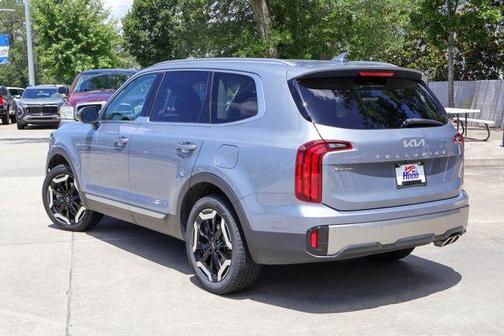 Everlasting Silver 2025 Kia Telluride S