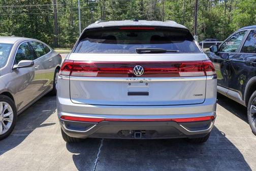 Silver Mist Metallic 2025 Volkswagen Atlas Cross Sport 2.0T SE w/Technology