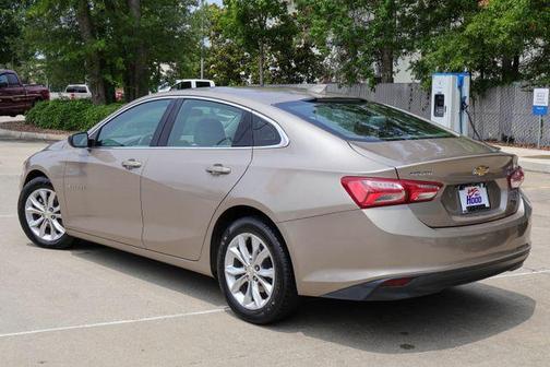 Mineral Gray Metallic 2022 Chevrolet Malibu LT