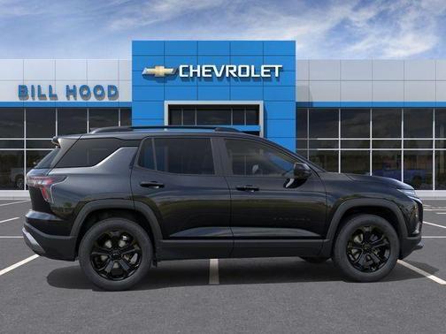 Mosaic Black Metallic 2027 Chevrolet Equinox LT