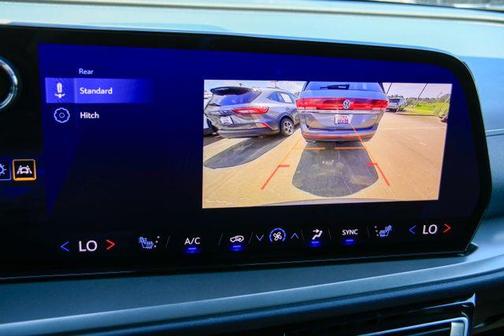 Sterling Gray Metallic 2025 Chevrolet Traverse LT