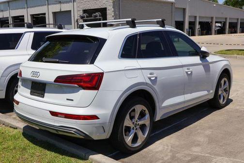Glacier White Metallic 2021 Audi Q5 40 Premium Plus