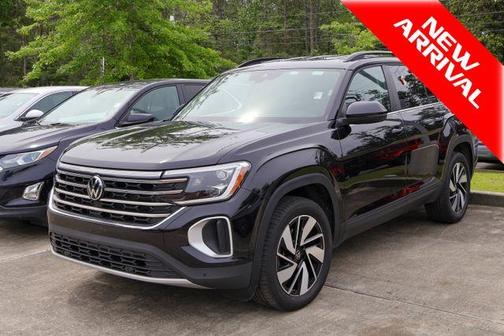 Deep Black Pearl Effect 2025 Volkswagen Atlas 2.0T SE w/Technology