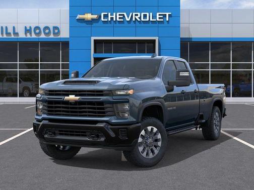 Lakeshore Blue Metallic 2026 Chevrolet Silverado 2500 Custom