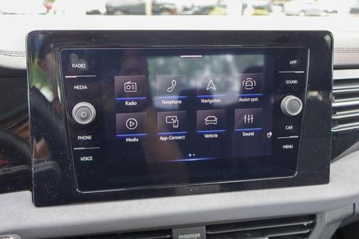 Platinum Gray Metallic 2025 Volkswagen Jetta 1.5T SE