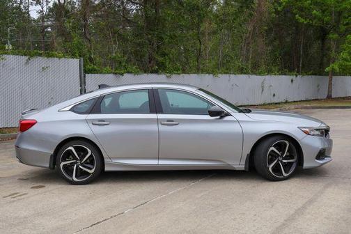 White 2022 Honda Accord Sport 1.5T