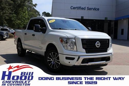 2023 Nissan Titan SV