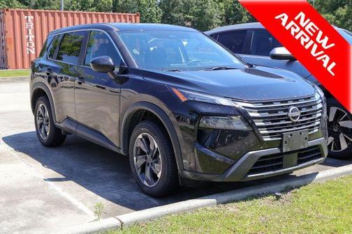 Super Black 2025 Nissan Rogue SV