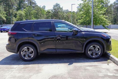 Super Black 2025 Nissan Rogue SV