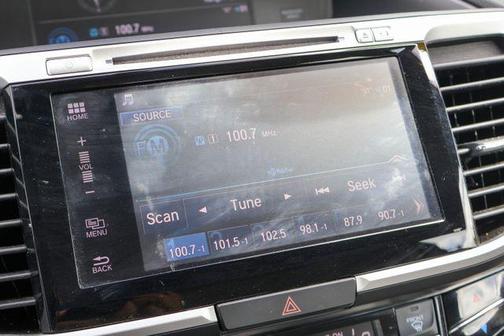 White 2017 Honda Accord EX-L