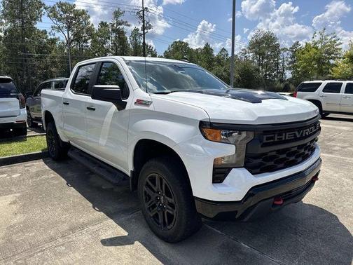 Summit White 2024 Chevrolet Silverado 1500 Custom Trail Boss