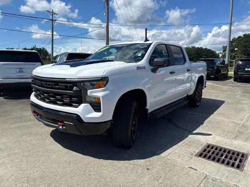 Summit White 2024 Chevrolet Silverado 1500 Custom Trail Boss