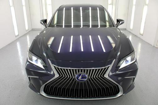 2021 Lexus ES 300h Premium