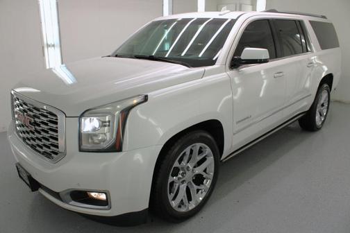 White 2018 GMC Yukon XL Denali