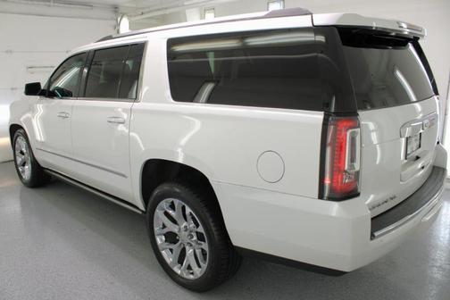 White 2018 GMC Yukon XL Denali