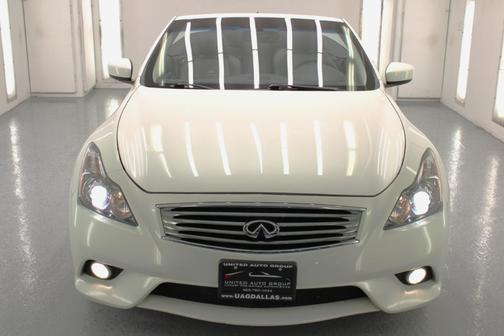 2014 INFINITI Q60 Base