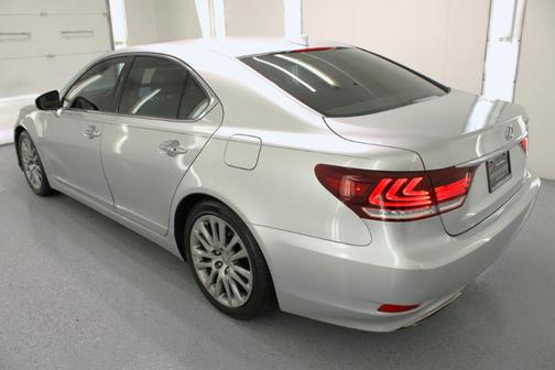 2016 Lexus LS 460 Base