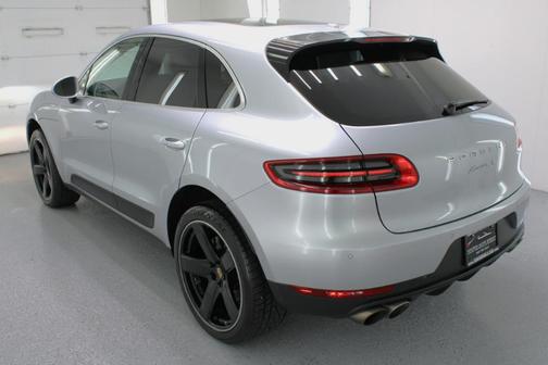 2016 Porsche Macan S