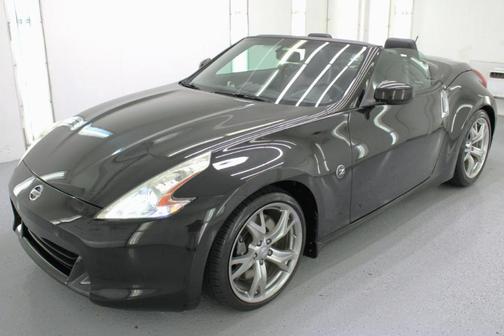 Magnetic Black Metallic 2010 Nissan 370Z Touring