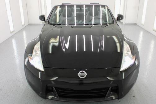 Magnetic Black Metallic 2010 Nissan 370Z Touring