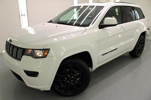 White 2020 Jeep Grand Cherokee Altitude