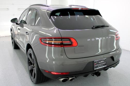 2016 Porsche Macan S