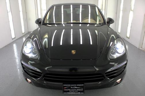 2012 Porsche Cayenne Base