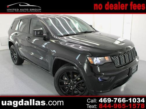 Black 2019 Jeep Grand Cherokee Altitude