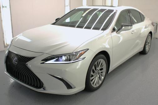 2019 Lexus ES 300h Luxury