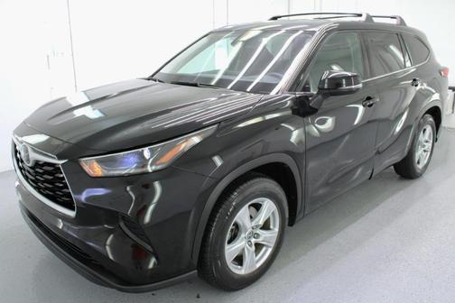 Black 2021 Toyota Highlander L