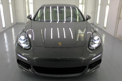2014 Porsche Panamera 2