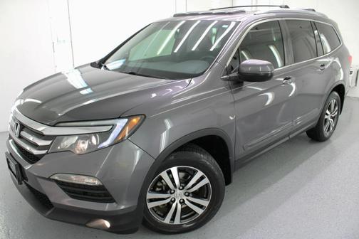 Gray 2017 Honda Pilot EX-L