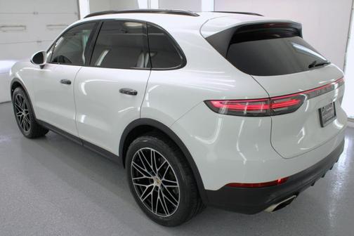 2019 Porsche Cayenne Base
