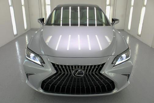 2022 Lexus ES 350 Base