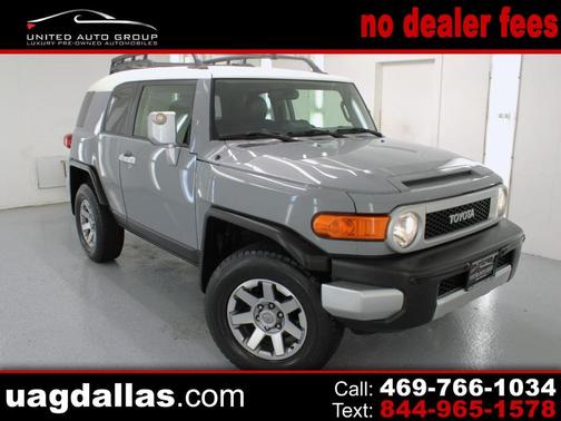 2014 Toyota FJ Cruiser Base