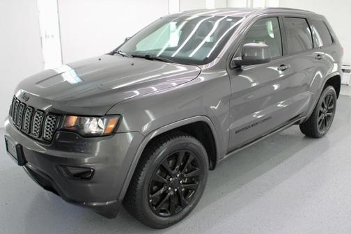Gray 2019 Jeep Grand Cherokee Altitude