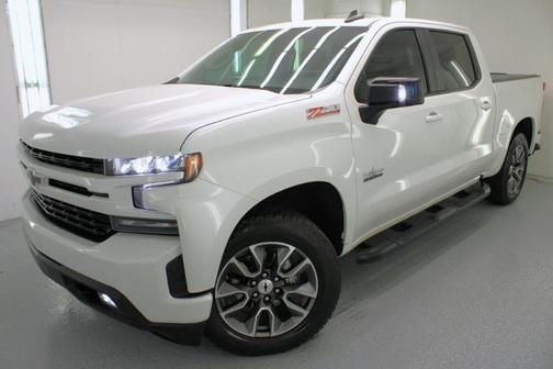 White 2020 Chevrolet Silverado 1500 RST