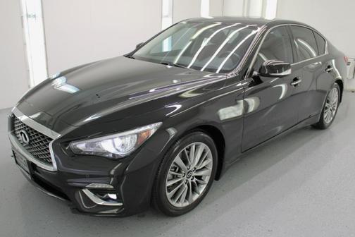 2023 INFINITI Q50 LUXE