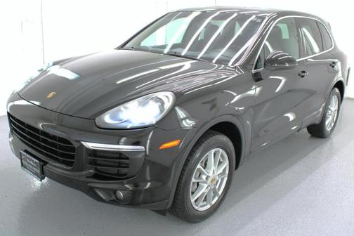 2016 Porsche Cayenne Base