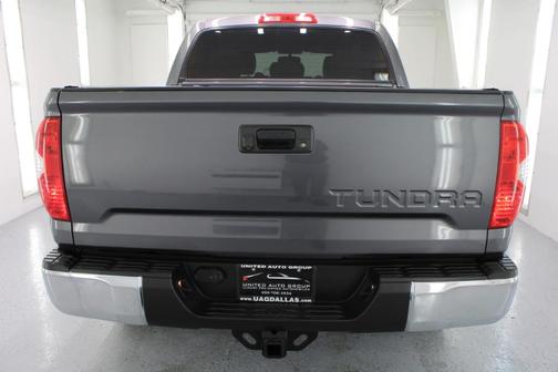 2014 Toyota Tundra SR5